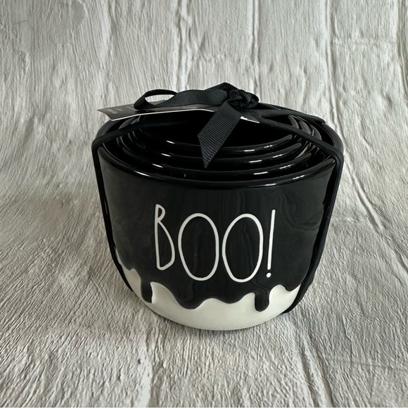 NWT Rae Dunn C Halloween Boo Drip measuring cups - Picture 1 of 3